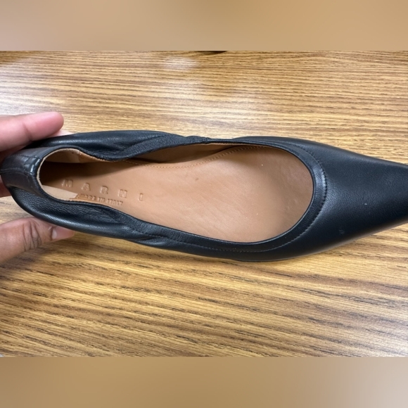 Sz 35 NIb $995 Marni flats